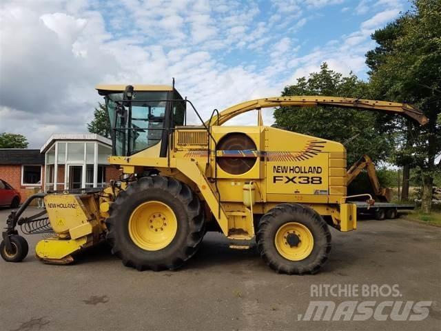 New Holland FX38 Самоходни фуражири