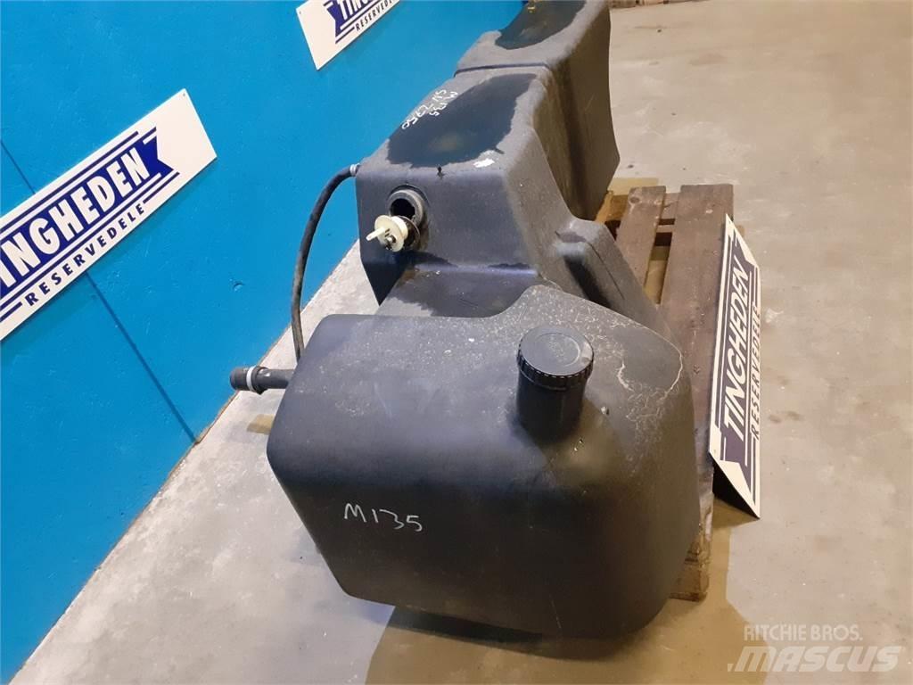 New Holland M135 Други аксесоари за трактори