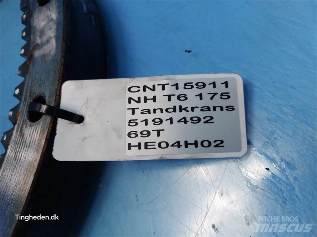 New Holland T6 Предаване