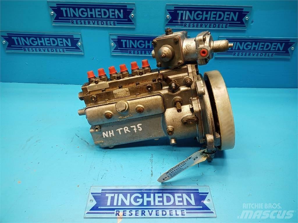 New Holland TR75 Двигатели