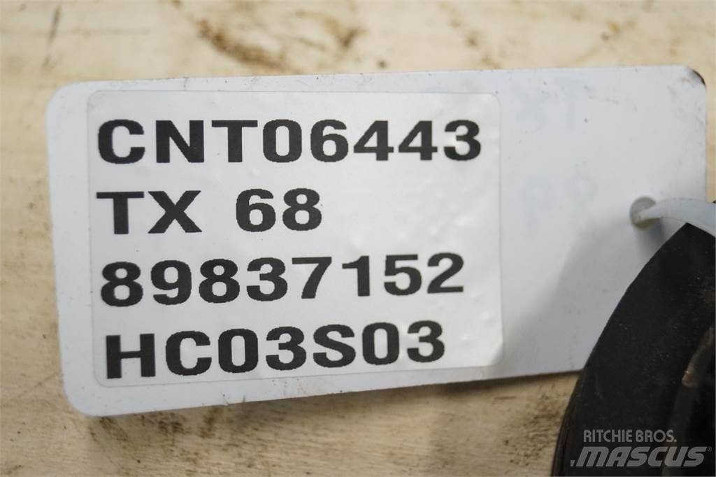 New Holland TX68 Предаване