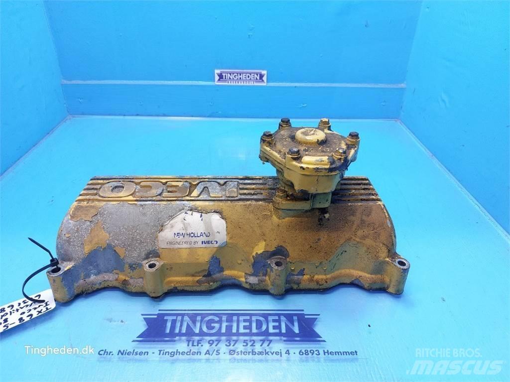 New Holland TX68 Двигатели