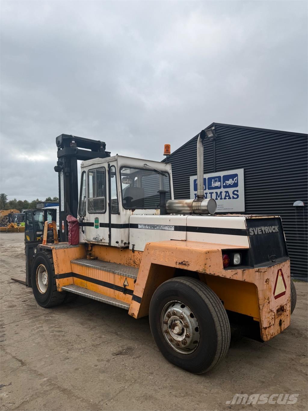 Svetruck 15120 Дизелови камиони