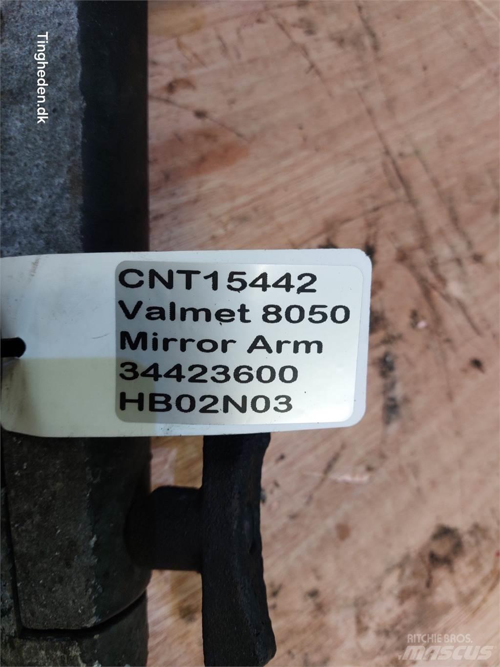 Valmet 8050 Кабина