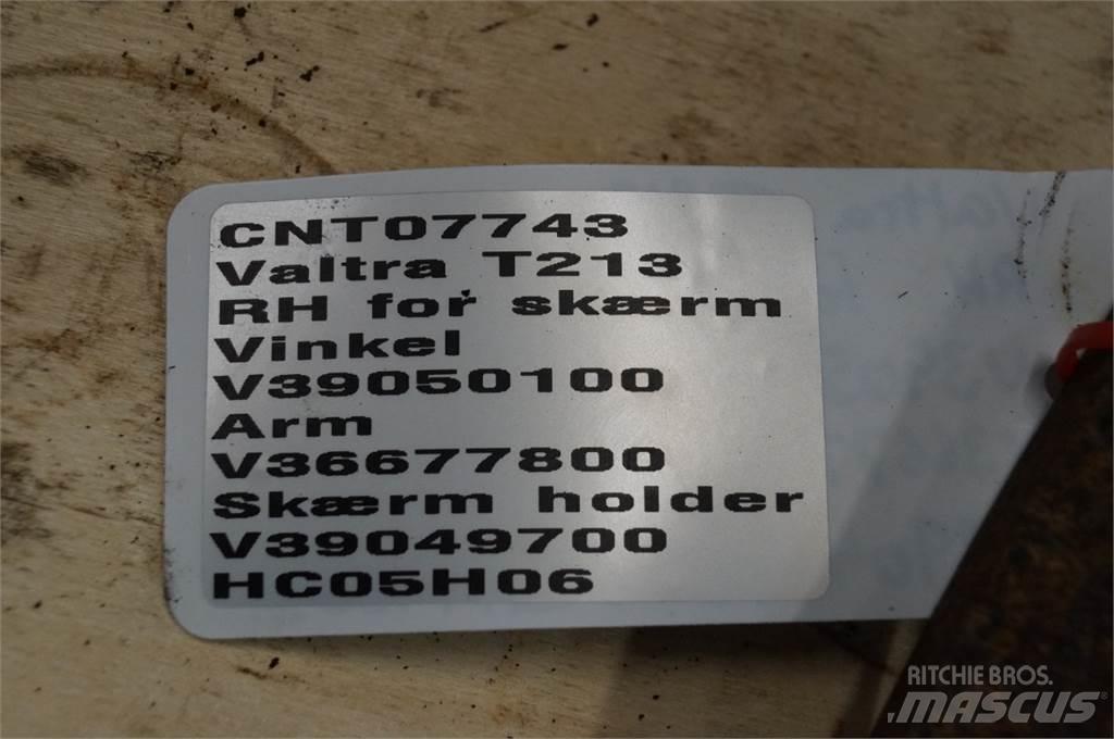Valtra T213 Други аксесоари за трактори
