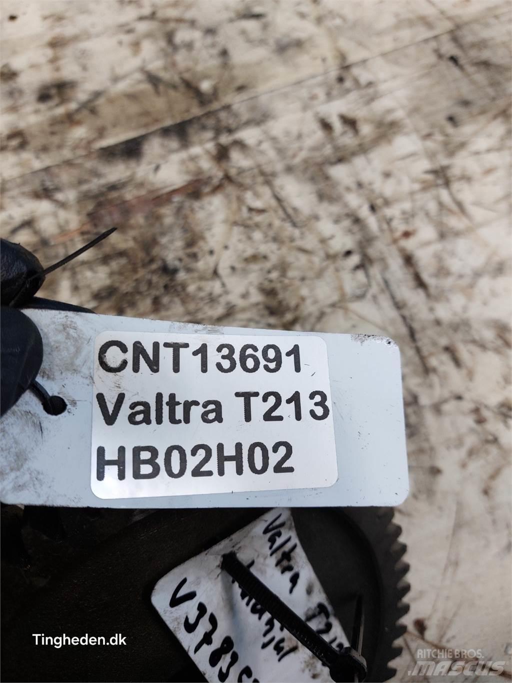 Valtra T213 Предаване