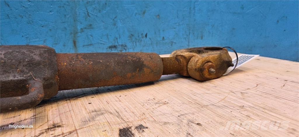 Valtra T213 Други аксесоари за трактори