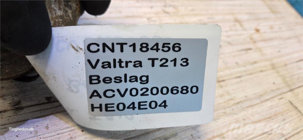 Valtra T213 Други аксесоари за трактори