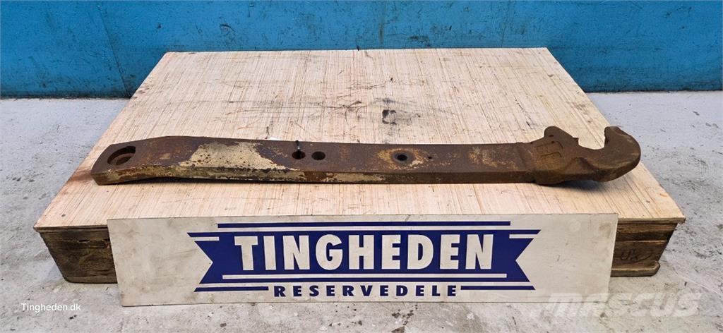 Valtra T213 Други аксесоари за трактори