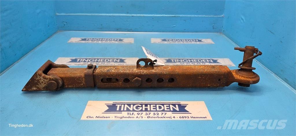 Valtra T213 Други аксесоари за трактори