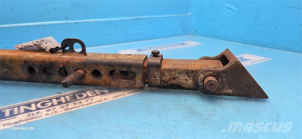 Valtra T213 Други аксесоари за трактори