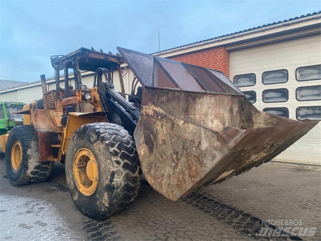 Volvo L120 Колесни товарачи