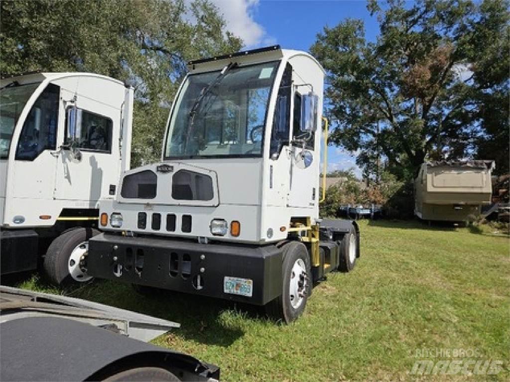 Autocar ACTT42 Терминални трактори