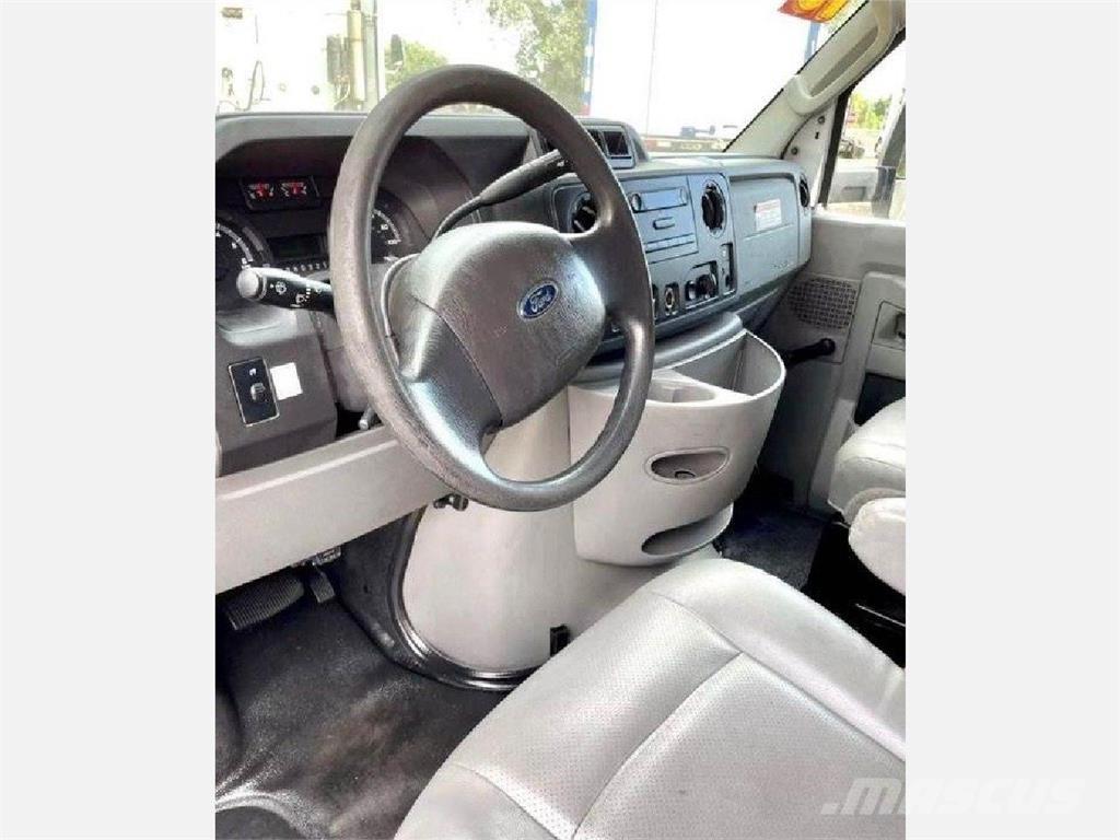 Ford E-350 Каросерии