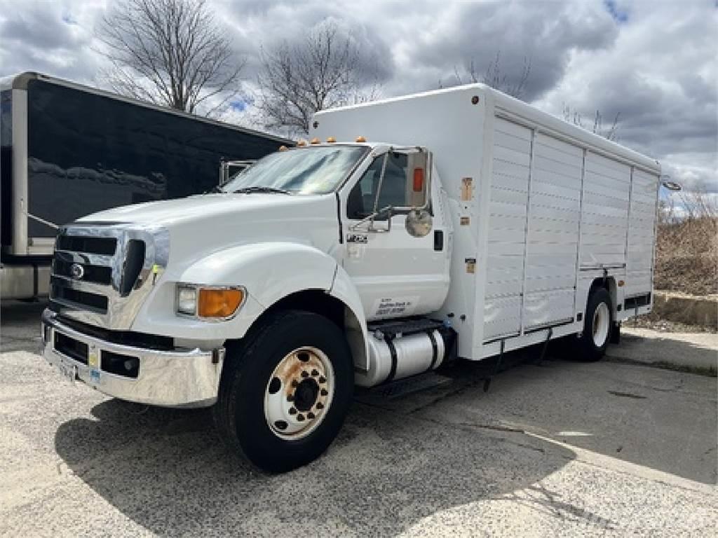 Ford F750 Товарни камиони за напитки