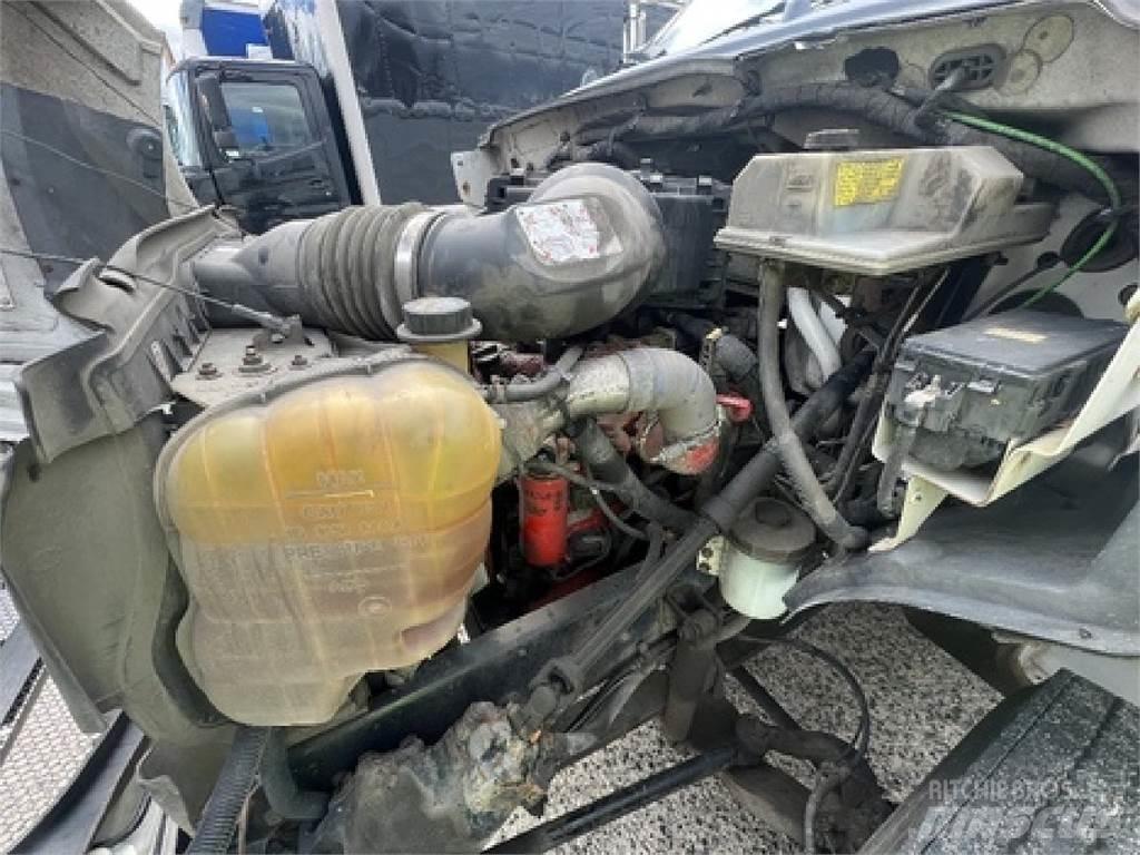 Ford F750 Товарни камиони за напитки
