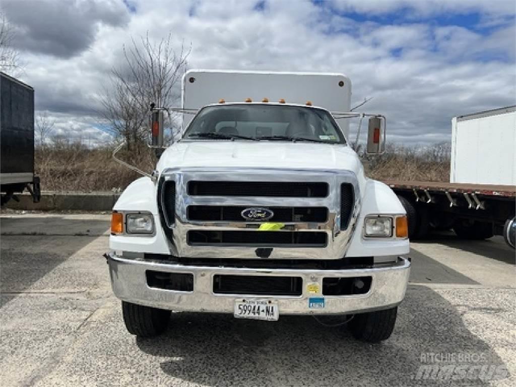 Ford F750 Товарни камиони за напитки