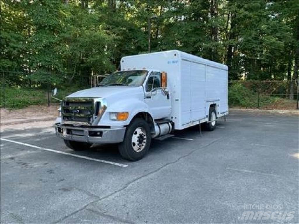 Ford F750 Товарни камиони за напитки