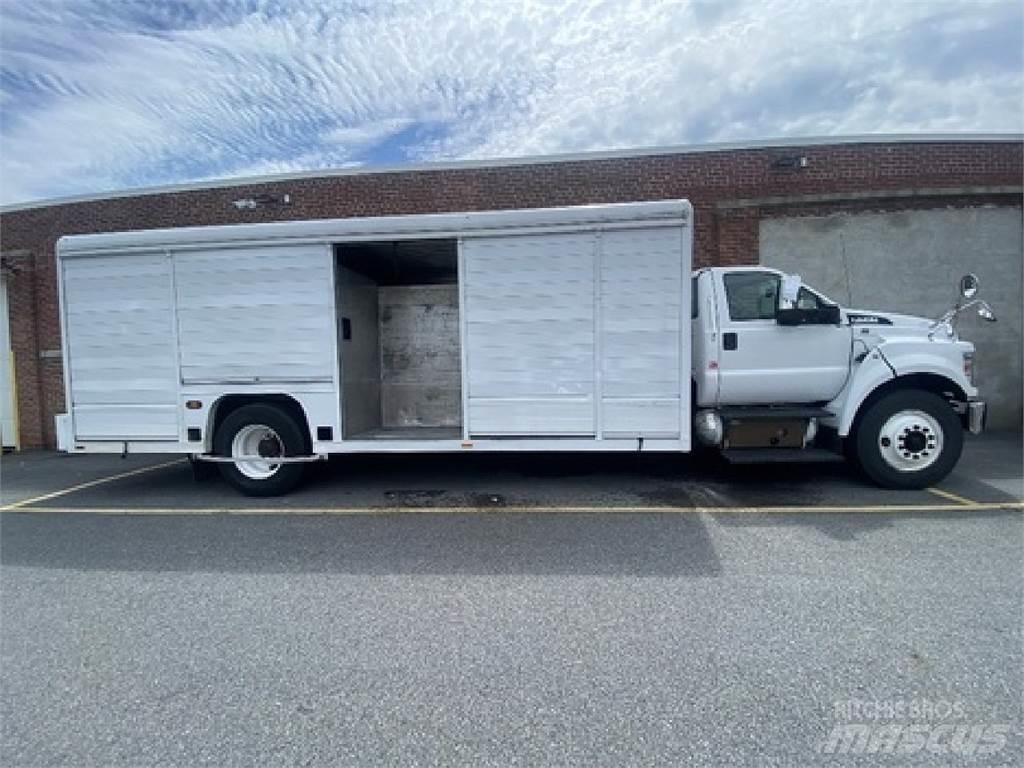 Ford F750 Товарни камиони за напитки