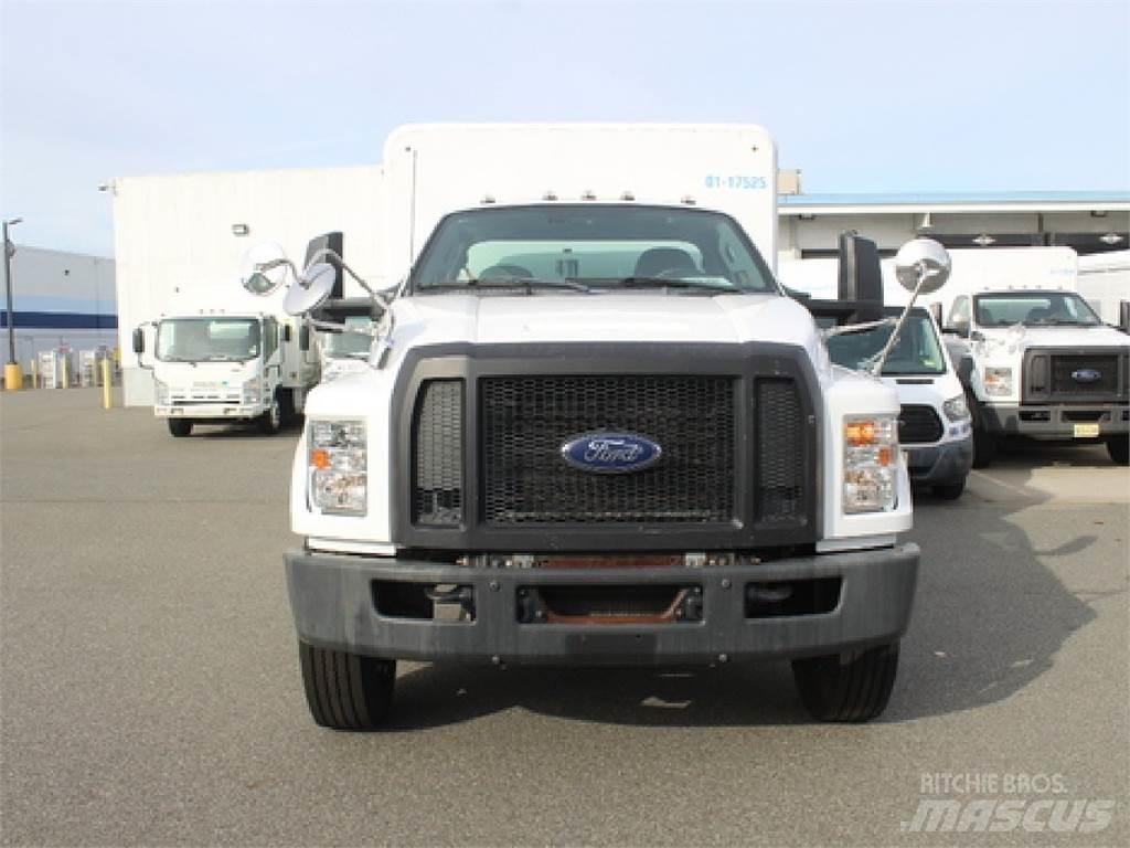 Ford F750 Товарни камиони за напитки