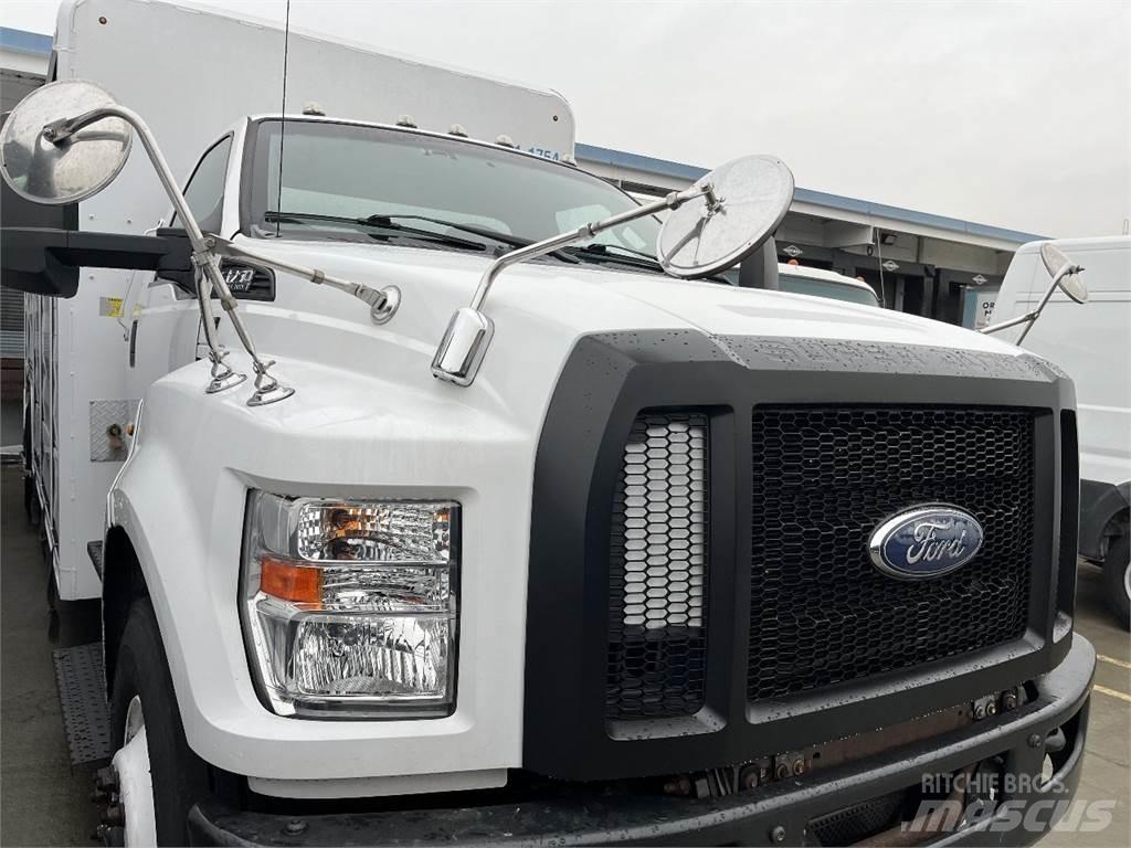 Ford F750 Товарни камиони за напитки