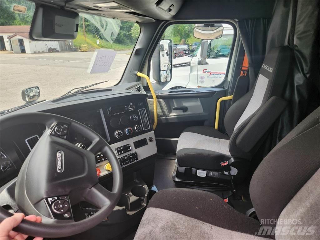 Freightliner 126 Влекачи