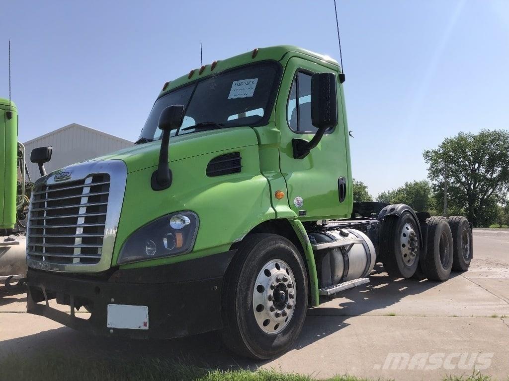 Freightliner CA113 Влекачи