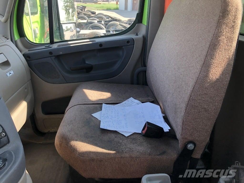 Freightliner CA113 Влекачи