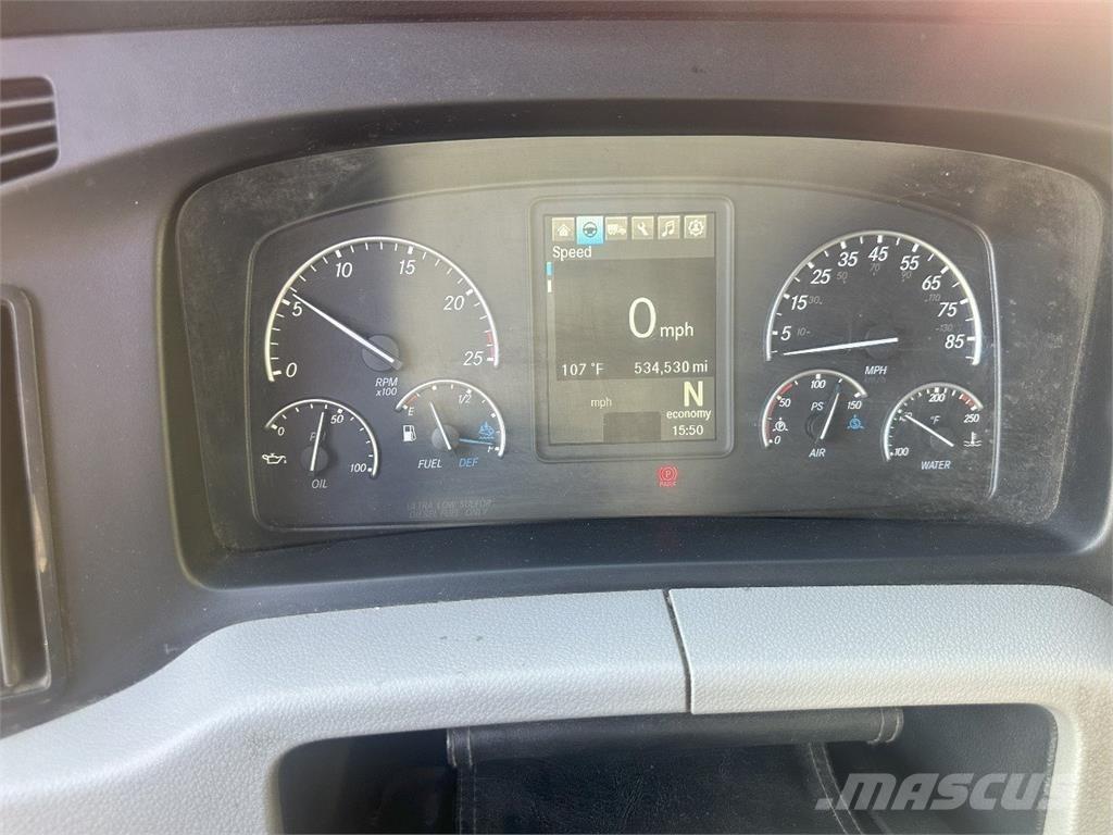 Freightliner CA126 Влекачи