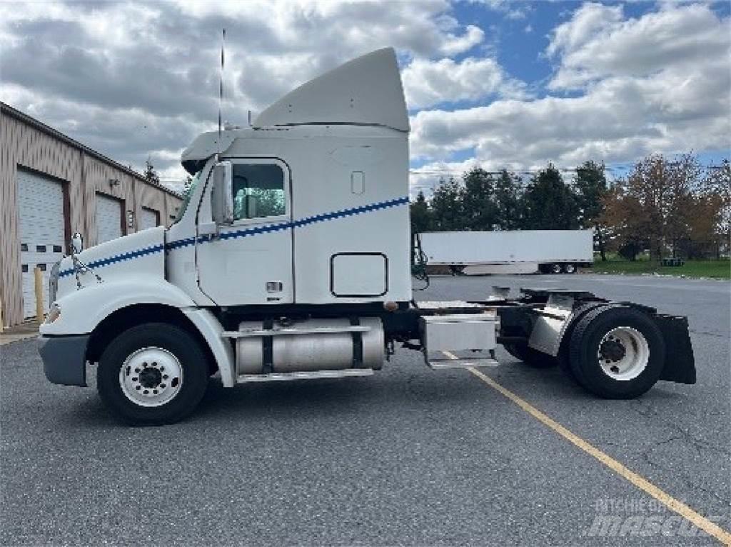 Freightliner CL112G Влекачи