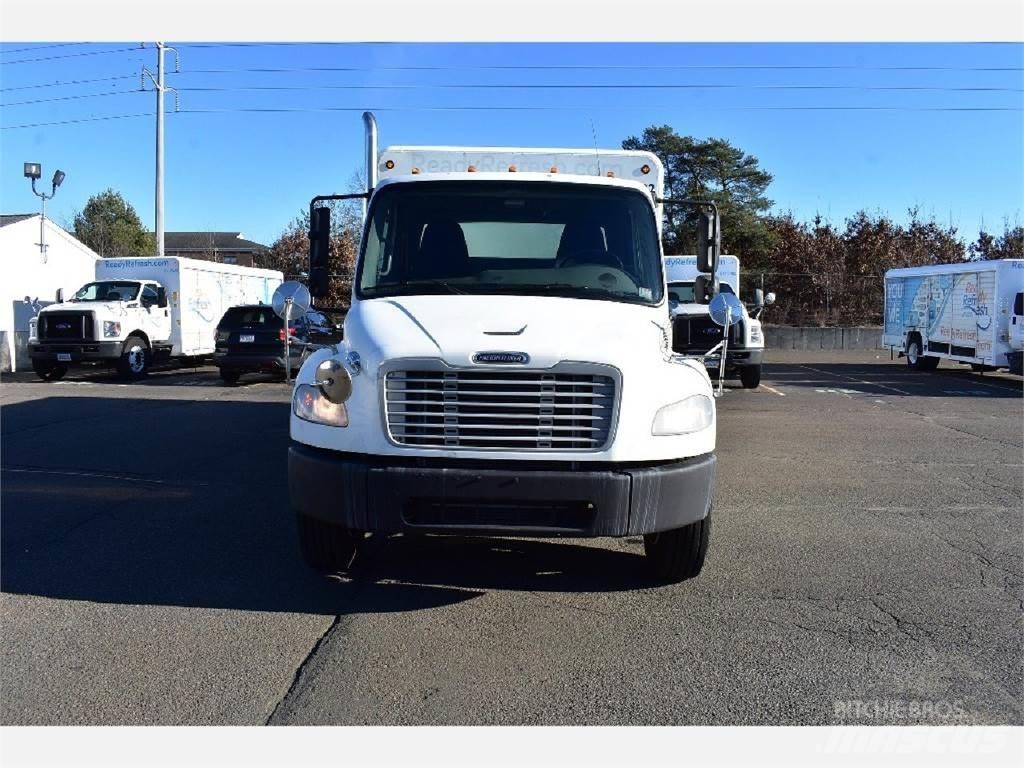 Freightliner M2 Товарни камиони за напитки