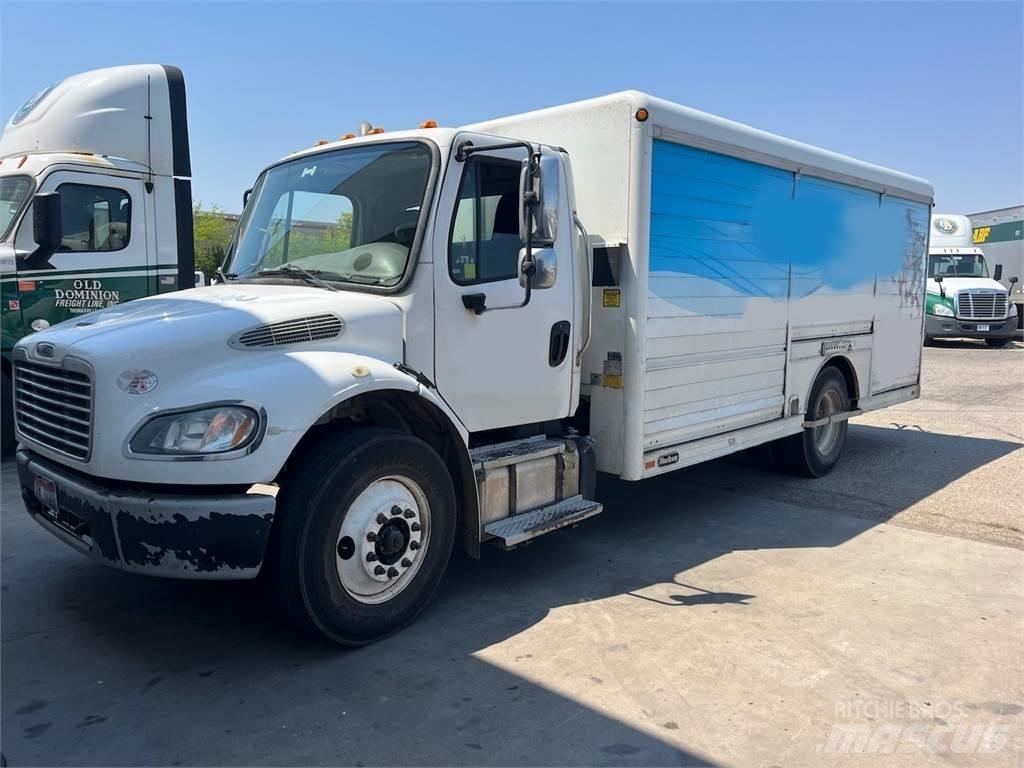 Freightliner M2 Товарни камиони за напитки