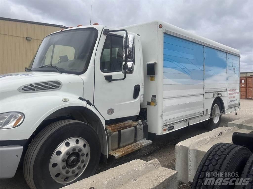 Freightliner M2 Товарни камиони за напитки