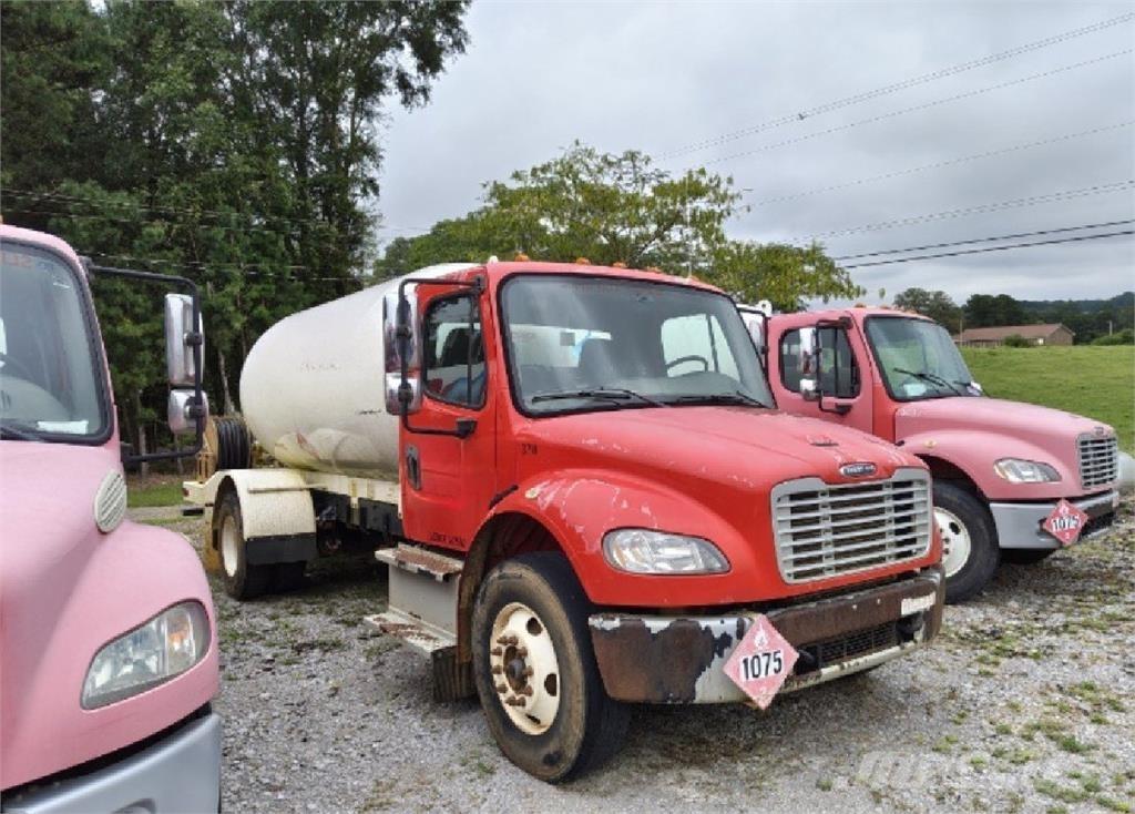Freightliner M2 Други
