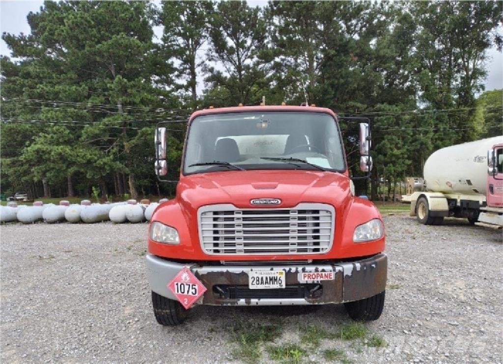 Freightliner M2 Други