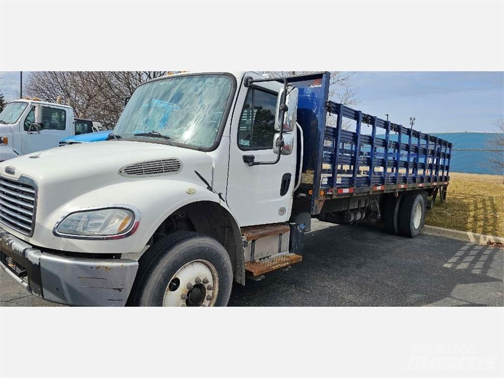 Freightliner M2 106 Бордови