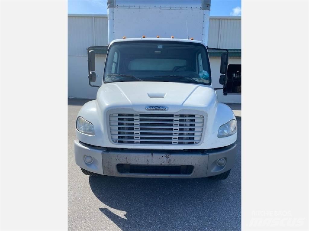 Freightliner M2 106 Каросерии