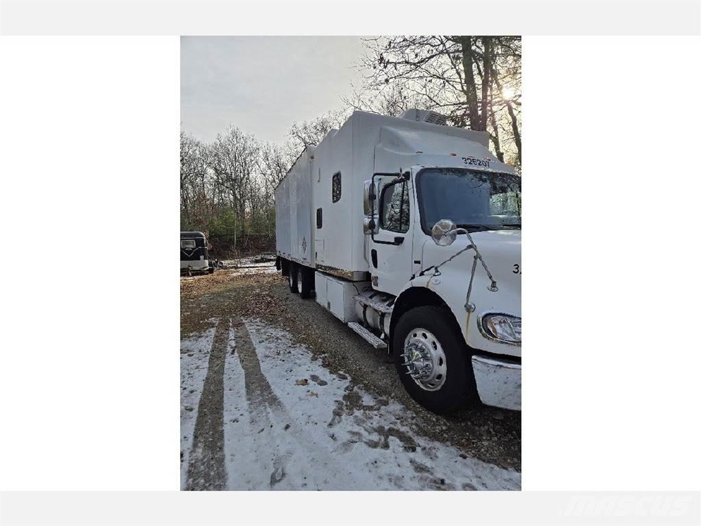 Freightliner M2-112 Каросерии