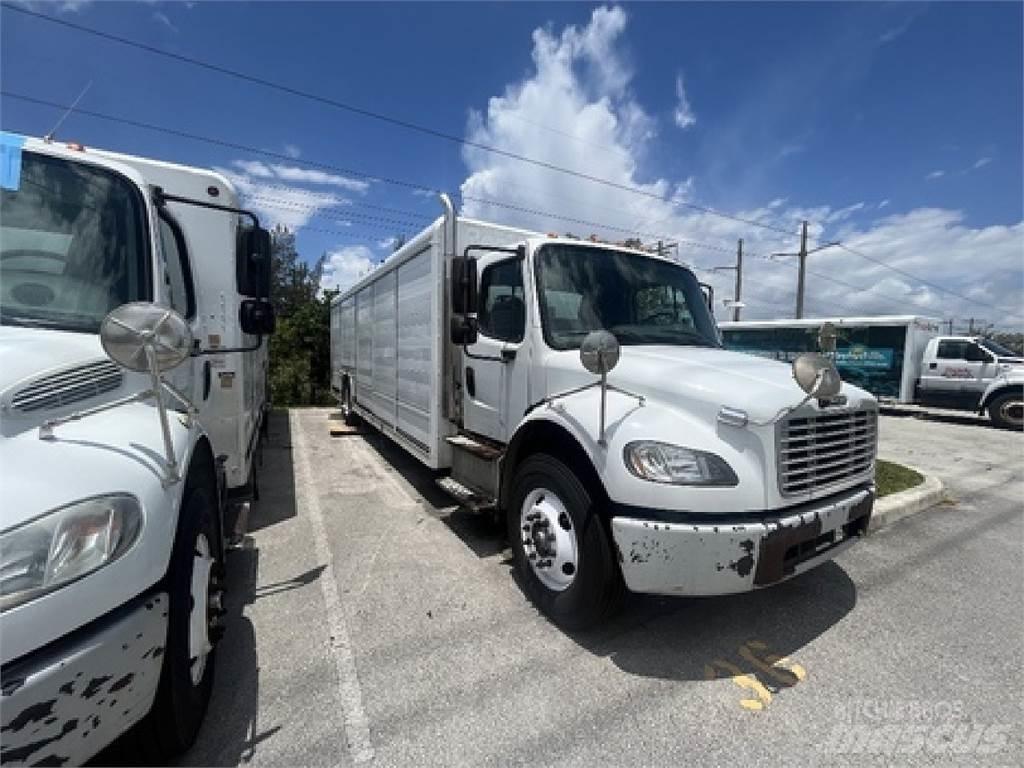 Freightliner M2106 Товарни камиони за напитки
