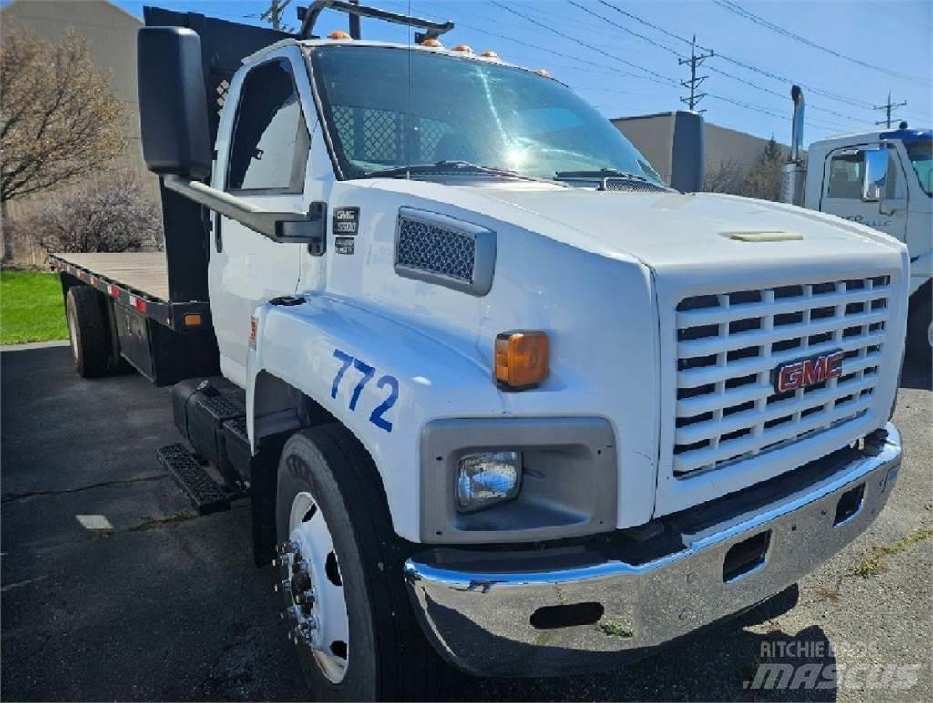 GMC C6500 Бордови