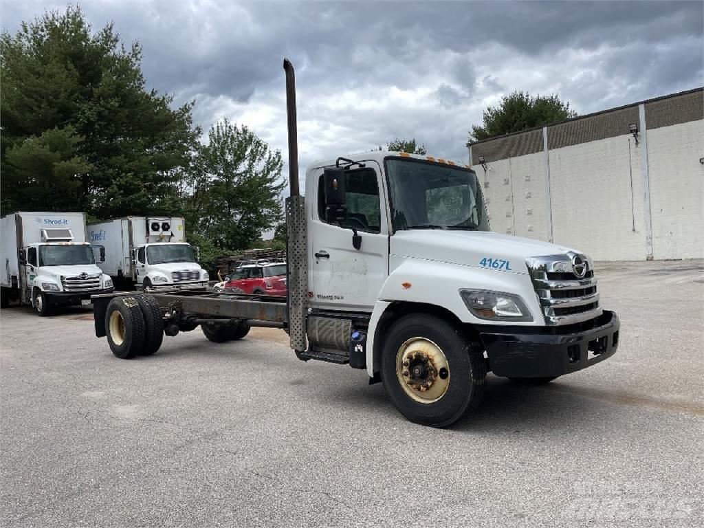 Hino 338 Шаси кабини