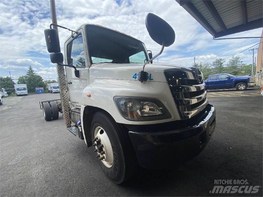 Hino 338 Шаси кабини