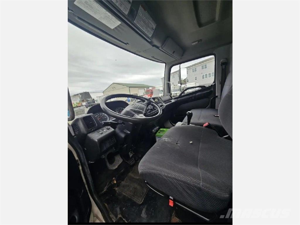 Hino 338 С температурен контрол