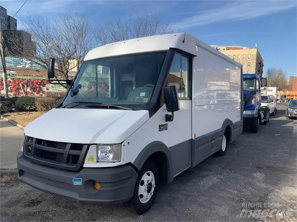 Isuzu Reach Фургони
