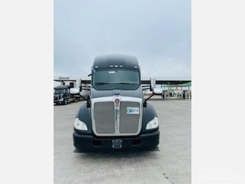 Kenworth T680 Влекачи