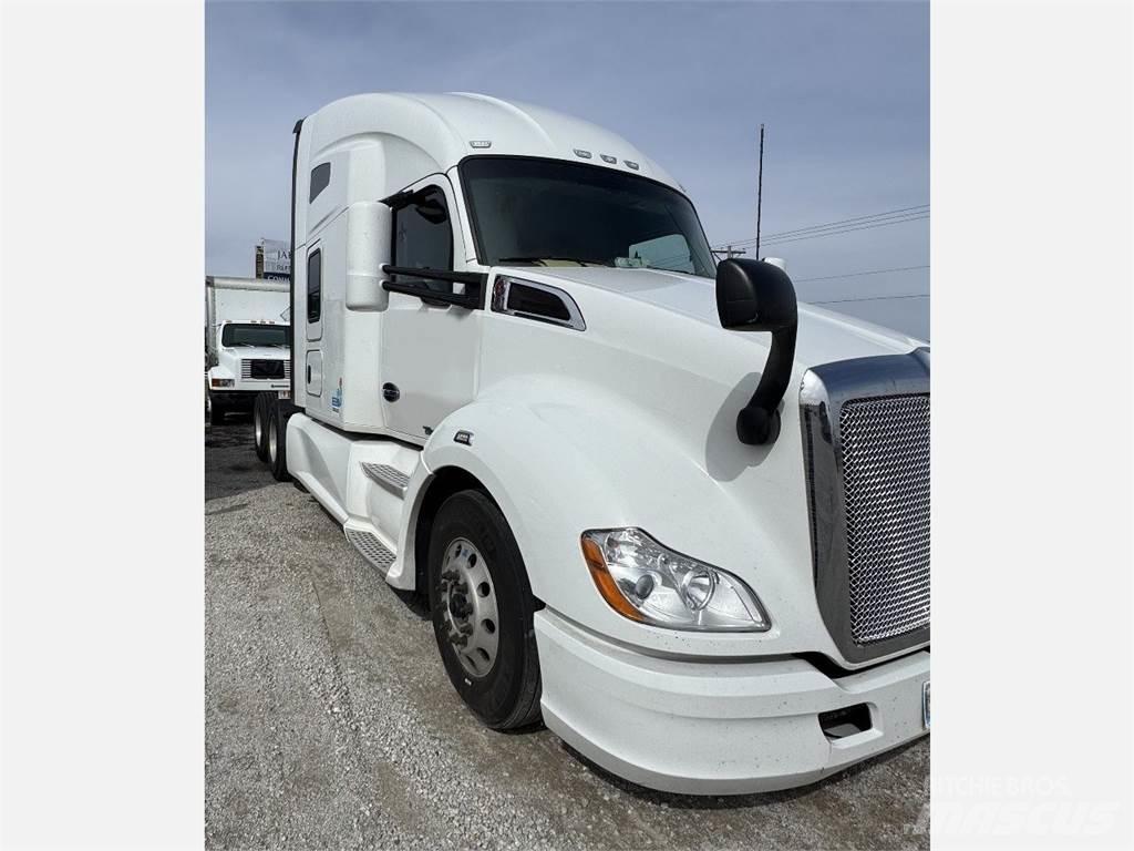 Kenworth T680 Влекачи