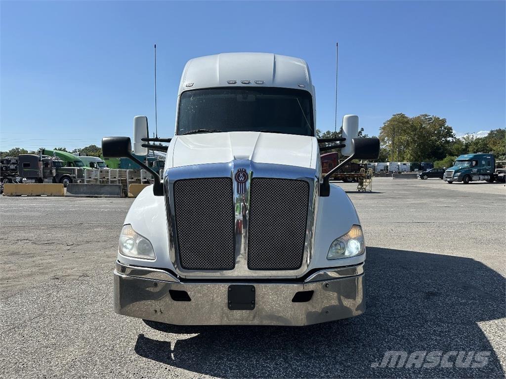 Kenworth T680 Влекачи