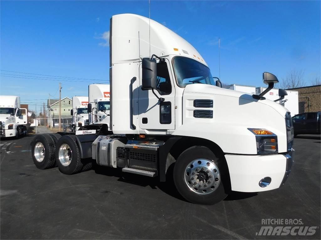 Mack AN64T Влекачи
