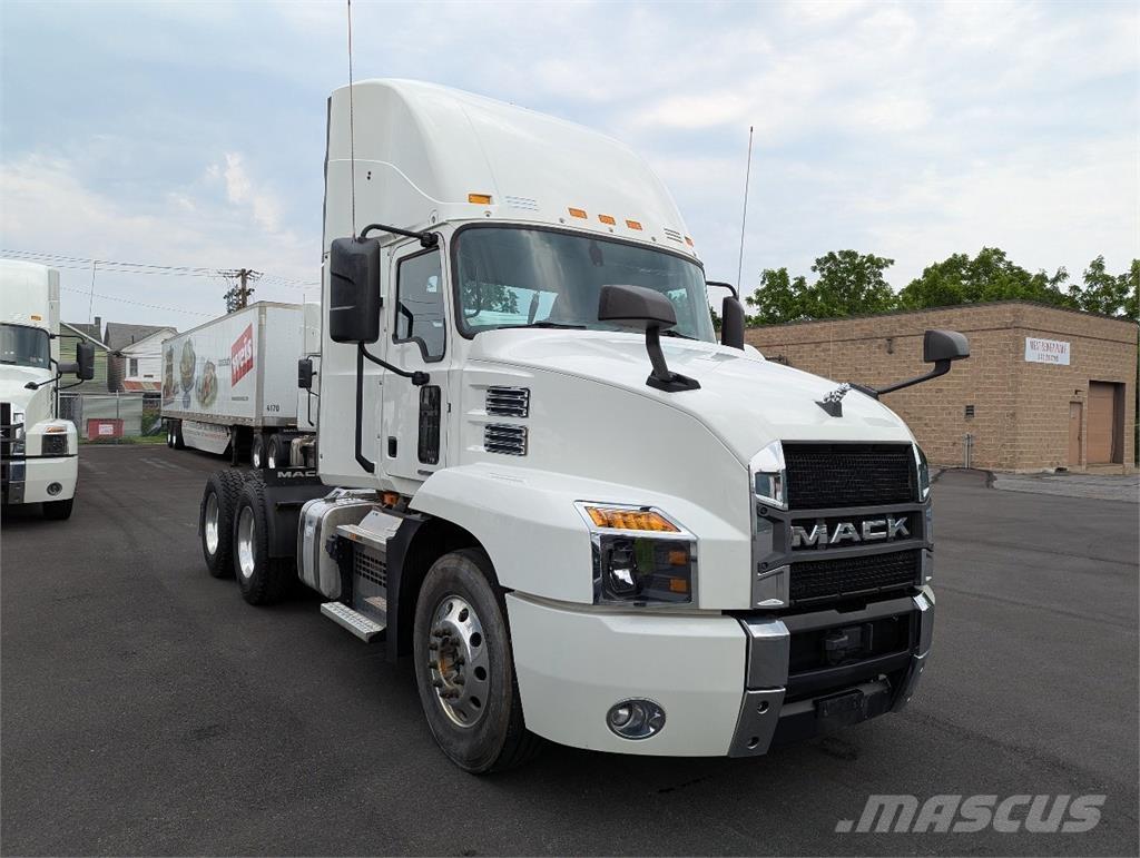 Mack AN64T Влекачи