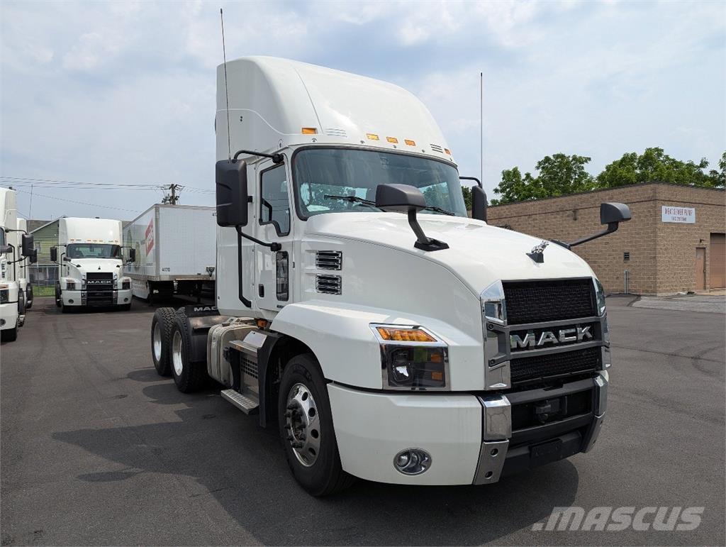 Mack AN64T Влекачи